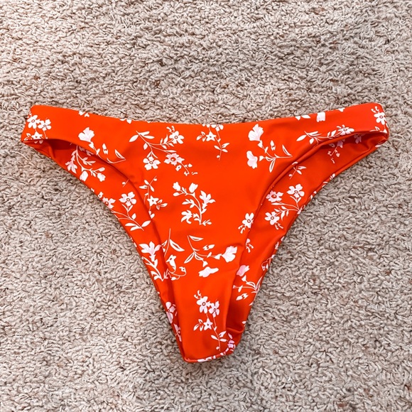 bikini set - Picture 3 of 3